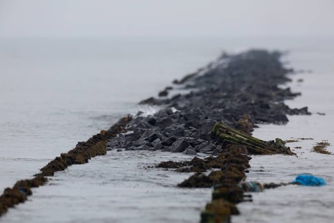 Flooded groyne at high water on the Minsener Oog power plant