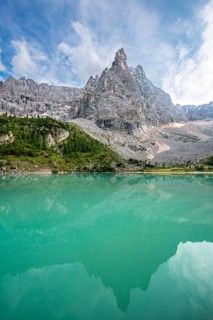 Turquoise green Sorapis lake