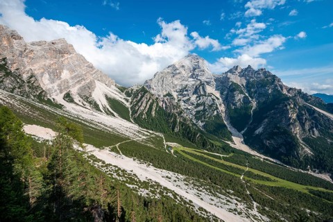 View of the peaks of Cima Scooter and Cima Salvella