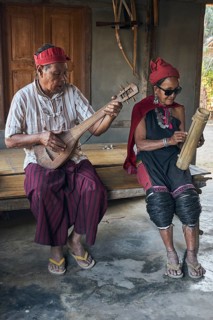 Music-making couple in the music house