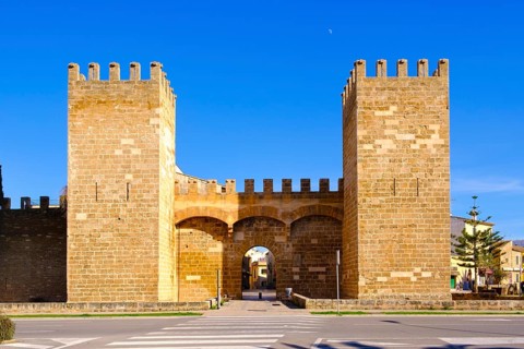 City gate Porta de Sant Sebastia