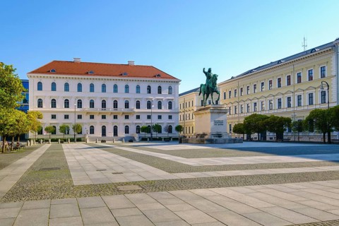 Ludwig Ferdinand Palace and equestrian statue of Elector Maximilian I
