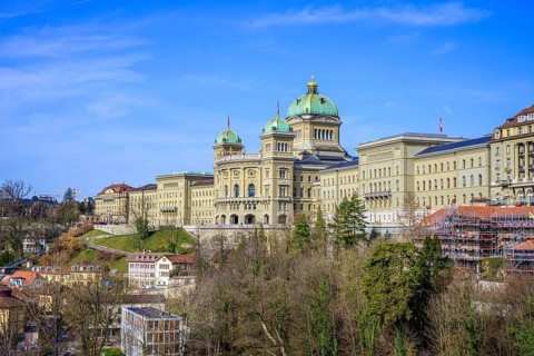 View from the Kirchenfeld Bridge to the Bundeshaus