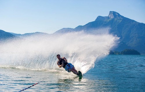 Man drives water ski
