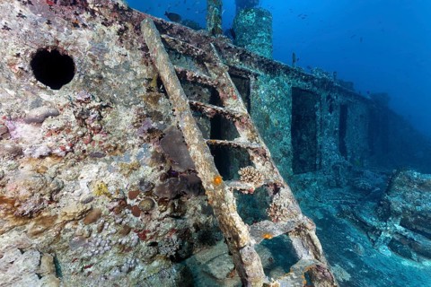Deck superstructure with stairs
