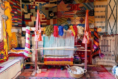 Traditional loom used to produce maroccain carpets