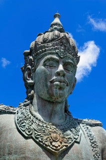 Vishnu statue on the Vishnu Plaza