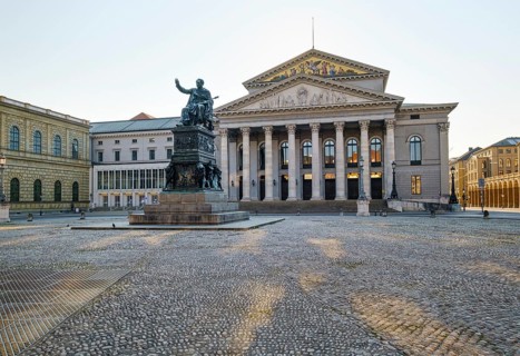 Monument to King Max I. Joseph and Bavarian State Opera