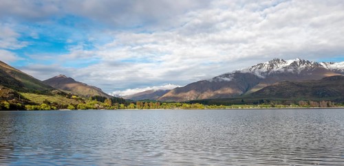 Snow covered mountains at Lake Wanaka