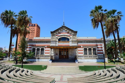 Old customs building