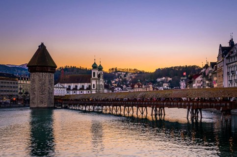 View over the river Reuss to the Chapel Bridge