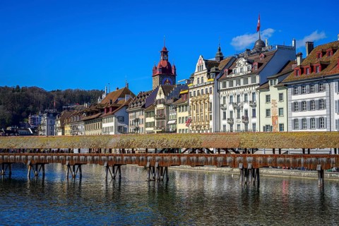 View over the river Reuss to the Chapel Bridge