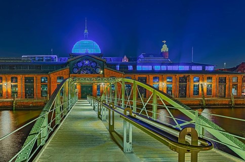 Bridge over the Elbe, event centre