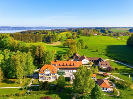 Hotel Schlossgut Oberambach at the Starnberger See, near Muensing