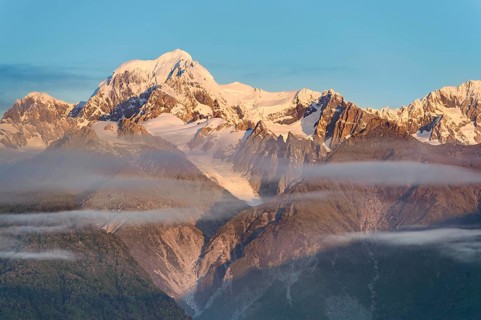 Veil clouds off Mount Tasman in the evening light, Westland National Park