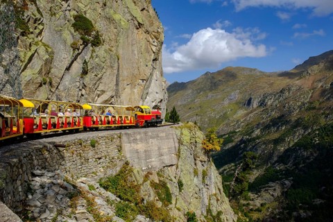 Mountain railway, train