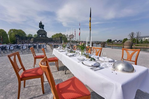 With the Empty Chairs campaign, Rhineland-Palatinate restaurateurs are protesting in front of the German Corner in Koblenz for a quick fixing of a date for a reopening of their establishments. Koblenz