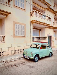 Oldtimer, Fiat 500 parked at the roadside