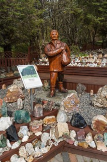 Statue of Petra Sveinsdottir