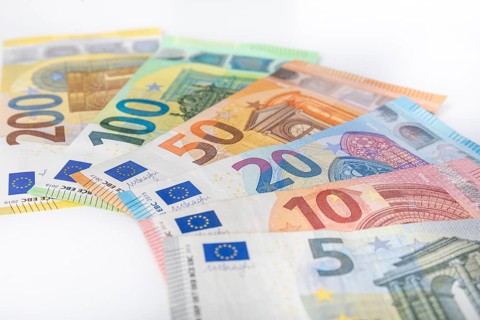Various euro banknotes