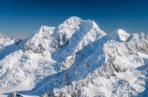 Glaciated summit of Mt Cook