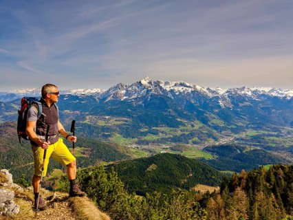 Mountaineer climbing the Rauhen Kopf