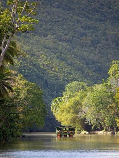 Excursion boat on the Loboc River
