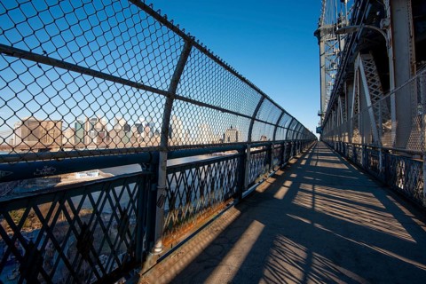 Footpath across the Manhattan Bridge