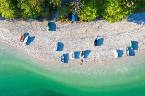 Boats on the south shore of Lake Walchensee from above