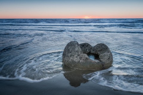 Moeraki Bolders