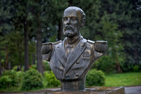 Arturo Prat Chacon Statue
