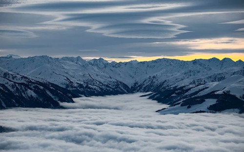 View of snow-covered mountain peaks from the summit of the Hohe Salve