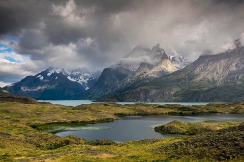 View over Lake Nordenskjoeld to the mountain range Cuernos del Paine in clouds