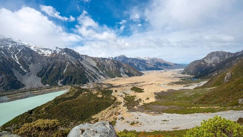 View into the Hooker Valley from the Sealy Tarns Track
