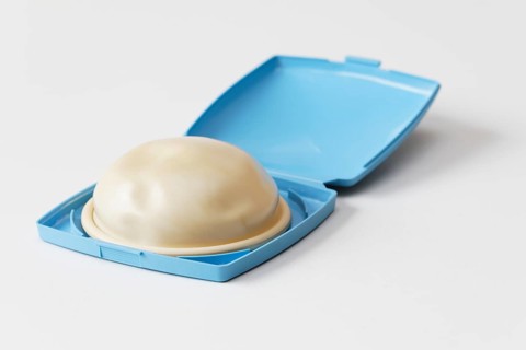 Diaphragm or vaginal pessary in storage box