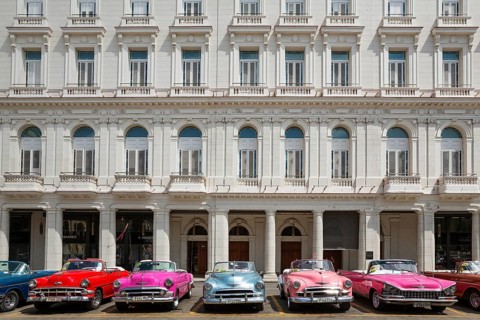 US classic cars from the 1950s can be rented for tourist city tours