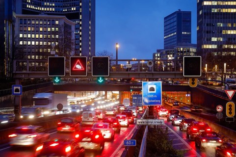 Traffic jam at the Ruhrschnellweg Tunnel on the A40 motorway