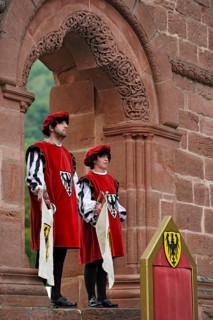 Herald trumpets in the play The Imperial Diet of 1180