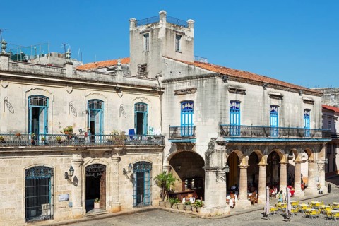 Plaza de la Catedral with its restored aristocratic residences