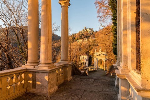 Pilgrimage route with Chapel X and XI