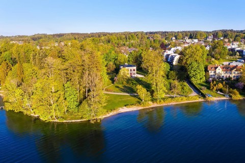Villa Kustermann in the Kustermann Park