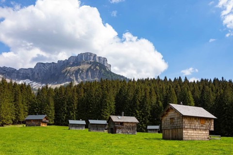 Alpine huts on the Blaa Alm
