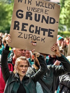 Demonstration for basic rights on the Stuttgart Wasen