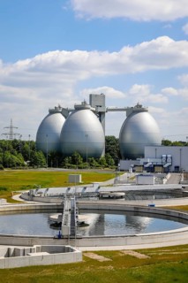 Wastewater treatment in the new sewage treatment plant Emschermuendung KLEM