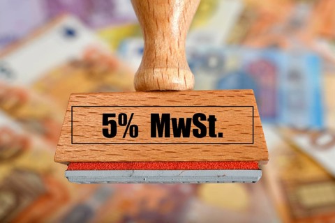 Symbolic image of VAT reduction by economic stimulus package