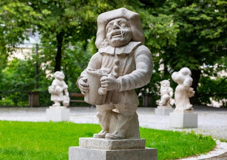 Dwarf with cam pot