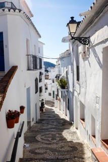 Picturesque alleys in the white mountain village of Frigiliana