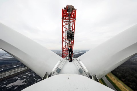 Assembly of a wind power plant