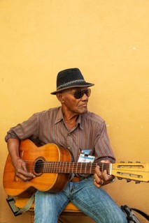 Busker in Habana Vieja