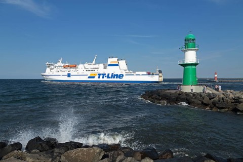 Leaving ferry